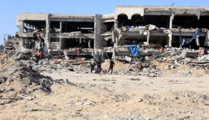 انتشال 60 جثمانا من تحت أنقاض الشجاعية شرق غزة