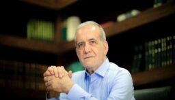 بزشكيان: إيران لم ولن تسعى لامتلاك أسلحة نووية لكنها لن تتنازل عن حقوقها النووية السلمية