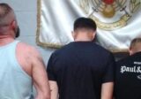 انتحلوا صفة أمنية ودخلوا منزل صراف وسلبوه