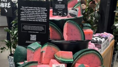 شركة “LUSH”.. صابون برائحة البطيخ من أجل فلسطين!