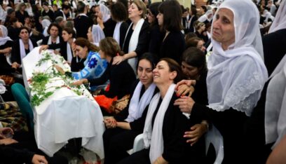 أهالي الجولان يطردون وزراء الاحتلال: إسرائيل تقتل أطفال مجدل شمس مرّتين!