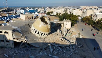 الفصائل الفلسطينية تدين حرق جنود العدو الاسرائيلي نسخاً من القرآن