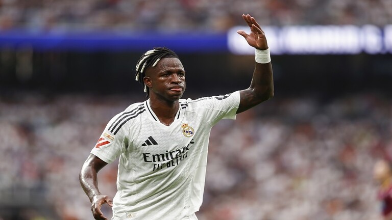 فينيسيوس يرد على إمكانية رحيله عن ريال مدريد