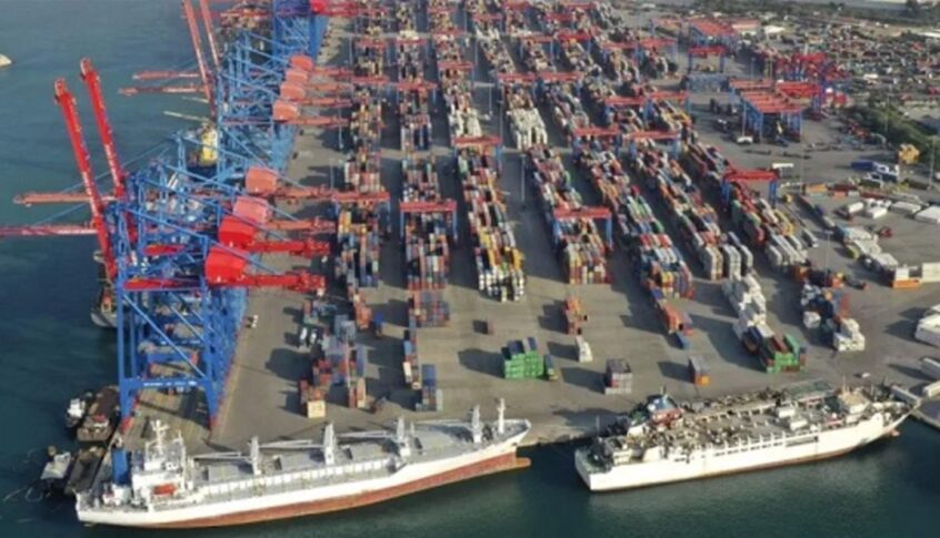 توضيح من إدارة واستثمار مرفأ بيروت: العمل يسير بشكل طبيعي والمشكلة ليست عندنا