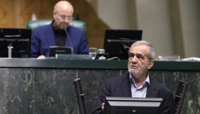 الرئيس الايراني: روسيا وإيران تنددان بالاعتداءات الإسرائيلية على سوريا واحتلال جزء من أراضيها