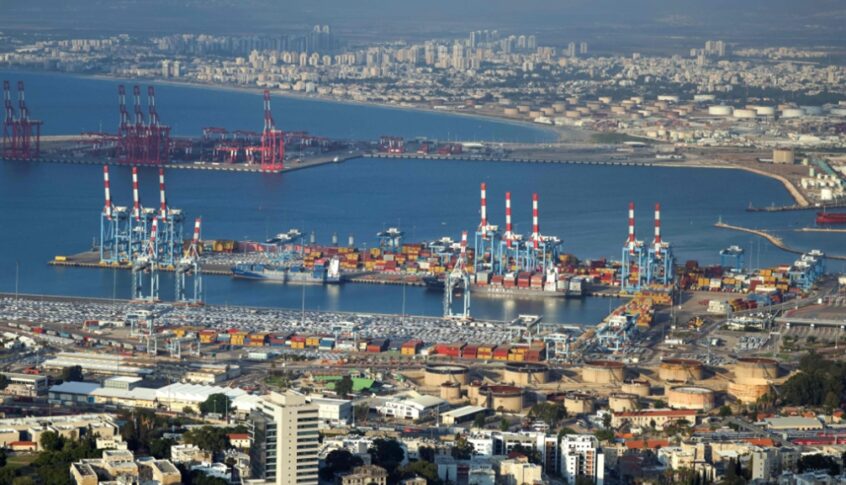 المقاومة تستهدف قاعدة “ستيلا ماريس” البحرية شمال غرب ‏حيفا بصليةٍ من الصواريخ النوعية وسرب من المُسيّرات الانقضاضية