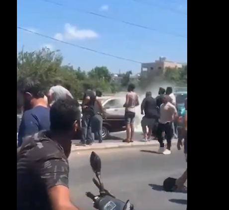 بالفيديو: غارة استهدفت آلية على مفترق بلدة العباسية