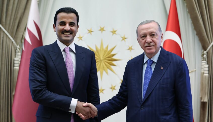 اردوغان يستقبل أمير قطر بالعاصمة التركية أنقرة