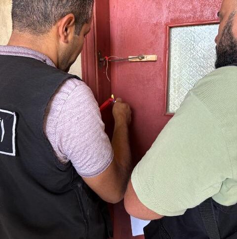 أمن الدولة تخلي مجمعات سكنية ومنازل في كفرحبو – الضنية