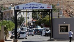 رئيس الحكومة نواف سلام يجول على مركز الامن العام في معبر المصنع الحدودي