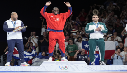 بالصور: المصارع الكوبي لوبيز يدخل تاريخ الألعاب الأولمبية ويعتزل