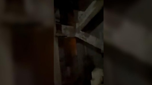بالفيديو: انهيار اجزاء من مبنى سكني في مخيم شاتيلا – بيروت