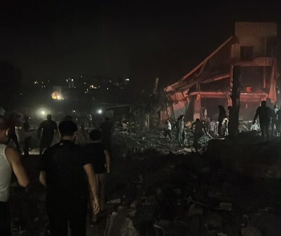 13 إصابة غالبيتها طفيفة جدًا في غارة اسرائيلية على مبنى في النبطية