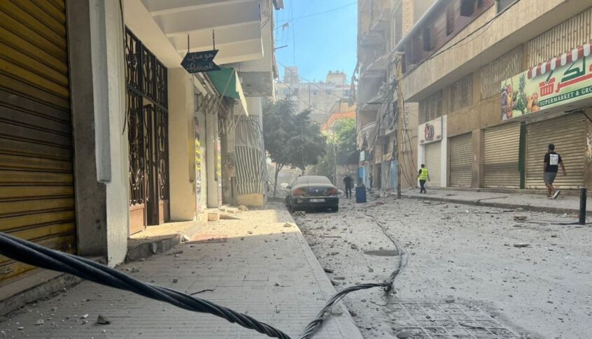 إذاعة الجيش الإسرائيلي: المستهدف بهجوم الضاحية اليوم هو عضو بارز في الوحدة الكيميائية لحزب الله المسؤولة عن مختبرات المتفجرات وإنتاج الصواريخ