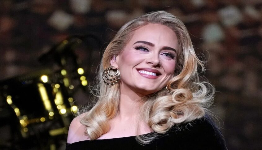 أديل تعلن توقفها عن الغناء لأجل غير مسمى!