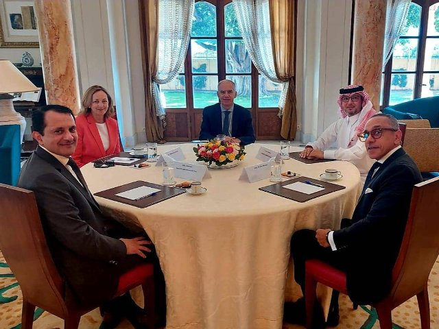 “الخماسيّة” تتحرّك وتحذّر… ونتنياهو يستبق هوكشتاين