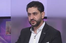 بالفيديو- اصابة الصحافي “فادي بودية” خلال مقابلة تلفزيونية مباشرة