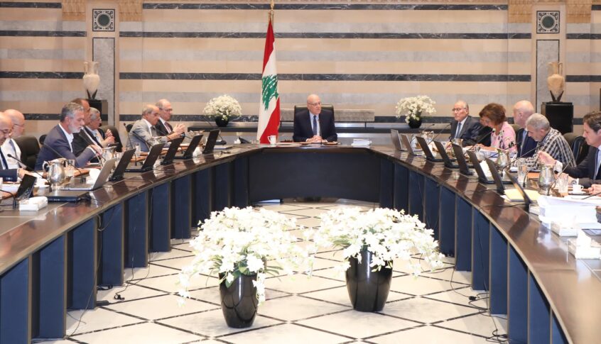 مجلس الوزراء يبدأ دراسة الموازنة.. وحرب المسيَّرات والمنصات من القطاع الغربي إلى القطاع الشرقي