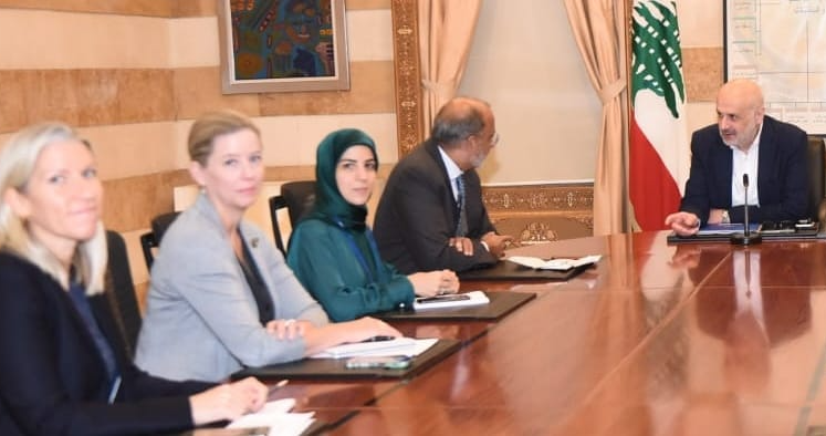 وزير الداخلية عرض مع ريزا الأزمة الناجمة عن الوجود السوري