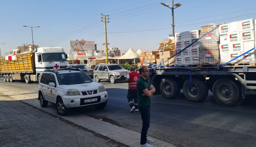 الأمم المتحدة: 339 شاحنة مساعدات إنسانية دخلت قطاع غزة الجمعة