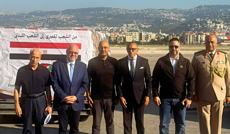 وصول طائرات تنقل مساعدات الى لبنان