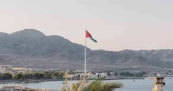 الأردن يرحب بإعلان ترامب رفع العقوبات عن سوريا