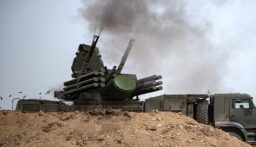 الدفاع الروسية تعلن إسقاط 127 طائرة أوكرانية مسيرة
