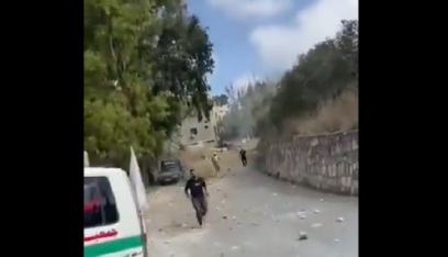 بالفيديو: الحزام الناري أثناء تشييع شهداء في بلدة جويا