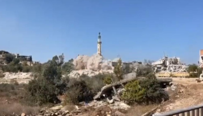 قوات العدو تنسف مسجد بلدة يارين