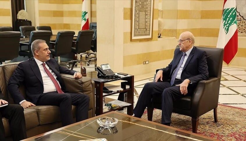 فيدان يبحث مع ميقاتي تطورات سوريا ووقف إطلاق النار بلبنان