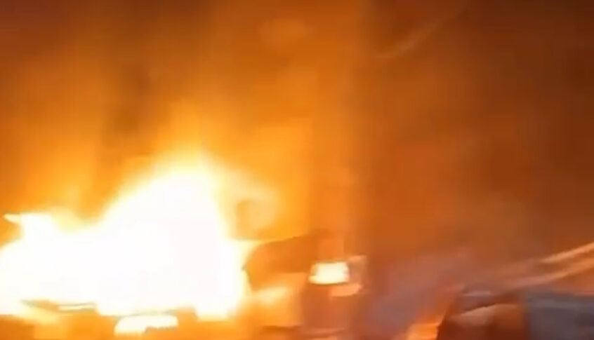 ‏مشاهد لاندلاع حرائق في منطقة الشويفات – العمروسية بعد غارات العدو قبل قليل