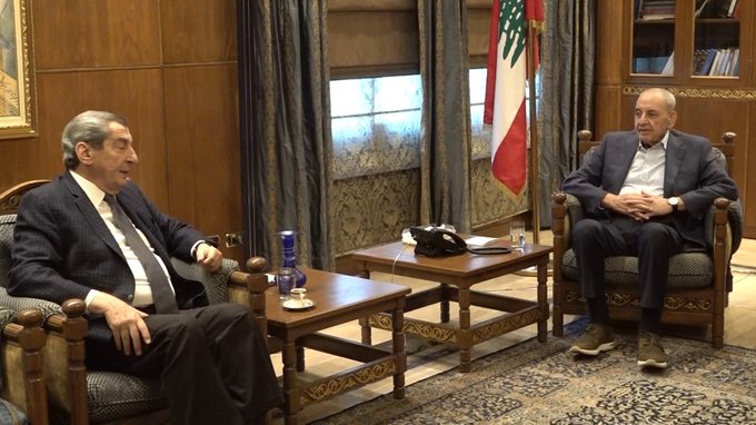بري التقى الفرزلي وتلقى اتصالات تهنئة