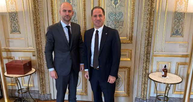 الجميل إلتقي بارو وتأكيد على دعم فرنسا الثابت للبنان واللبنانيين