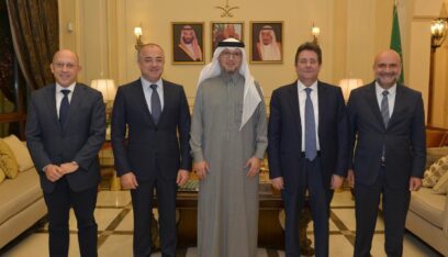 سفير المملكة يستقبل كتلة اللقاء التشاوري النيابي المستقل على العشاء