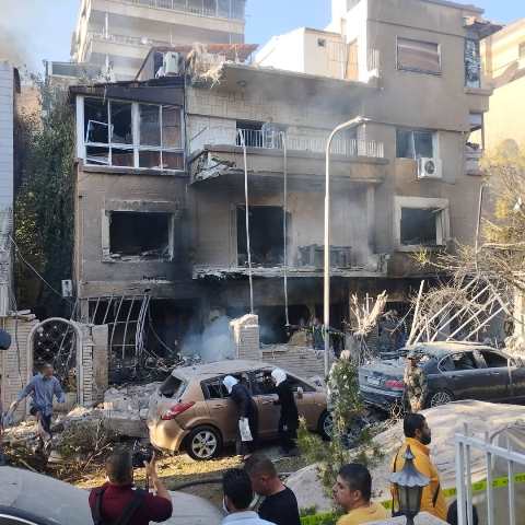 الدفاع المدني السوري لـ”العربية”: 8 وفيات إثر انفجار اللاذقية