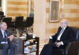سفيرا فرنسا وبريطانيا في السرايا وعرض للمساعي الجارية لوقف اطلاق النار