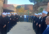 شيخ العقل يدعو القمة العربية لموقف موحد لوقف الحرب ودعم الدولة والجيش