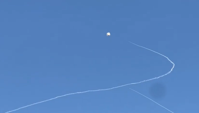 بالفيديو: لحظة دوي صافرات الإنذار في حيفا بعد إطلاق صواريخ من لبنان
