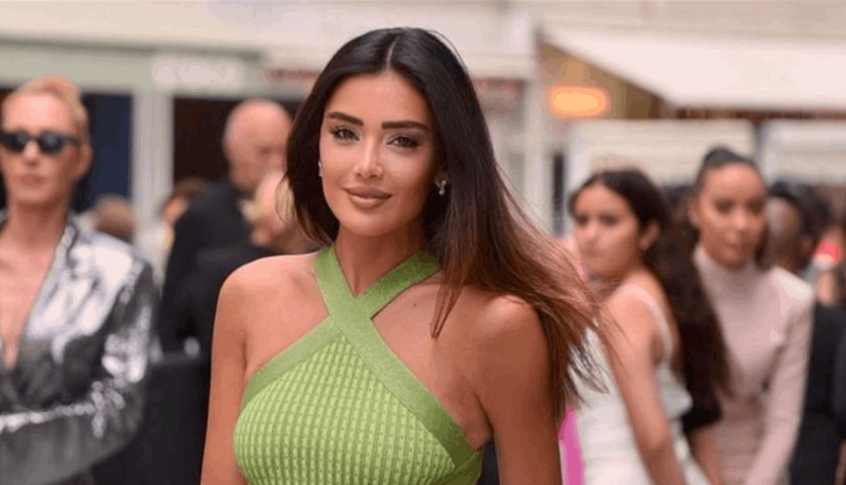 جيسيكا عازار تنشر صورة لشجرة الميلاد في منزلها بأميركا