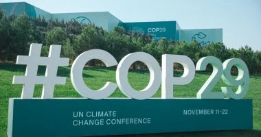 ‏”COP29″ يقر “هدف باكو المالي” بقيمة 1.3 تريليون دولار