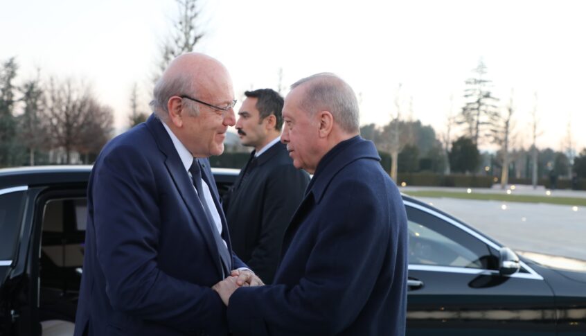 أردوغان التقى ميقاتي في مستهل زيارة دولة…مراسم استقبال رسمية في المجمع الرئاسي(بالصور)