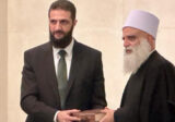 شيخ العقل يسلّم الشرع رسالة خلال اللقاء في قصر الشعب