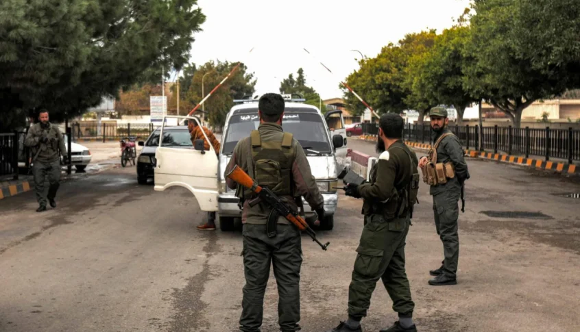 17 قتيلا في اشتباكات بطرطوس خلال محاولة توقيف ضابط سابق