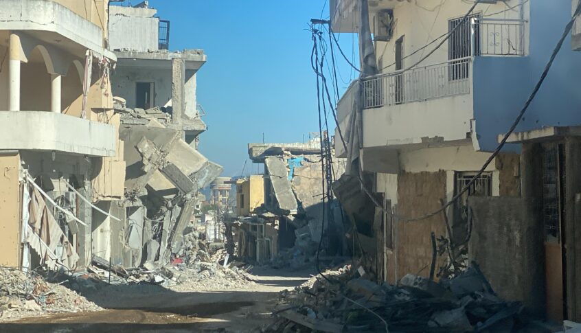 الدفاع المدني: انتشال جثامين 3 شهداء من حي الجلاحية في بلدة الخيام الجنوبية