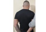 سائق سيارة اجرة يسرق حقيبة احد الركاب بداخلها مبالغ مالية ومصاغ ذهبي
