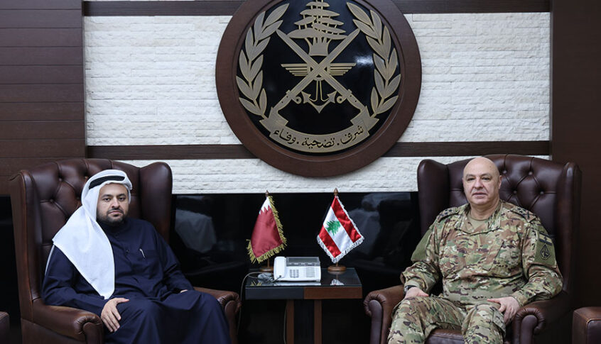 قائد الجيش استقبل وزير الدولة القطرية وتأكيد استمرار الدعم القطري للجيش