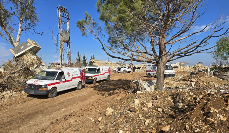 الدفاع المدني: انتشال أشلاء شهيدين من الخيام وجثمان شهيد من كفرشوبا وجثامين أربعة شهداء من الجبّين وجثمان شهيد من شيحين وآخر من مثلث طيرحرفا