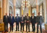 لودريان يلتقي ممثلين عن نواب المعارضة في قصر الصنوبر