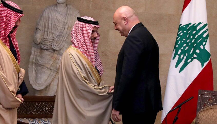 العودة العربية ستكون زاخرة شرط المباشرة بالإصلاحات