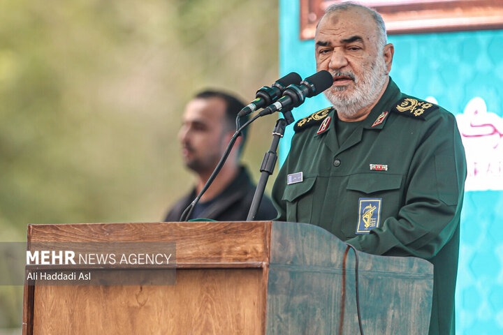“الحرس الثوري”: نستطيع اطلاق مئات الصواريخ في وقت واحد